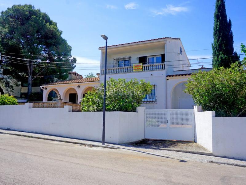 Foto 0b33e86f-0c3e-425e-b719-c17654a91ecc. House with parking in Port - La Clota - Puig Sec Escala (L´)