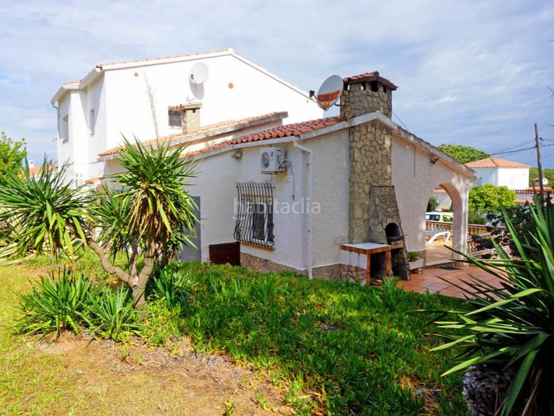 Foto 3589fe20-c112-4767-98d1-aab2164e32e2. House with parking in Port - La Clota - Puig Sec Escala (L´)
