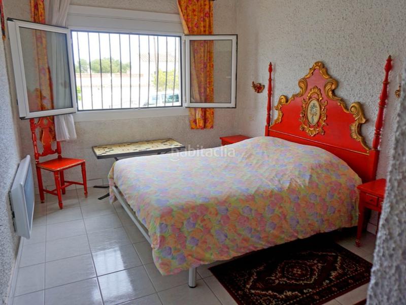 Foto 96926c6b-6e49-4162-a4d6-183436117bb8. House with parking in Port - La Clota - Puig Sec Escala (L´)
