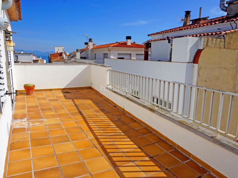 Foto faf96d2c-33cc-47f0-aaf3-af2e13ebd6c0. Edifici a Nucli Antic Escala (L´)