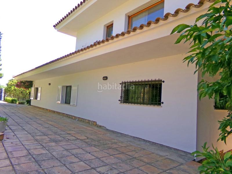 Foto 040c50c0-6ace-41ca-a5e9-cfa40ead7de4. Xalet amb aparcament a Eixample Residencial Escala (L´)