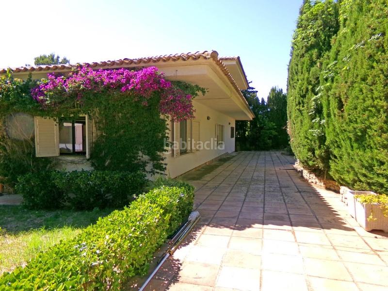 Foto 09022d9e-c1de-4fb8-a792-7367fe58511c. Xalet amb aparcament a Eixample Residencial Escala (L´)