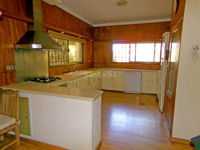 Foto 2f1427ee-8a6c-46bf-913d-ae2ca62e2db2. Xalet amb aparcament a Eixample Residencial Escala (L´)
