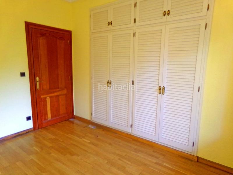 Foto 3df2cab5-69fa-4111-872f-a4483071b0bd. Xalet amb aparcament a Eixample Residencial Escala (L´)