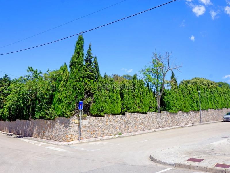 Foto 515f3e29-7933-4334-b51d-2c1c0e9805c9. Xalet amb aparcament a Eixample Residencial Escala (L´)