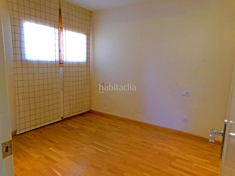 Foto a7b25ae5-973b-4598-8b9a-66659f929777. Xalet amb aparcament a Eixample Residencial Escala (L´)