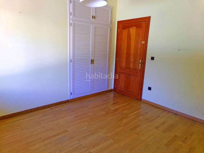 Foto bd4eb6fa-7505-47d6-a648-82a859c943c7. Xalet amb aparcament a Eixample Residencial Escala (L´)