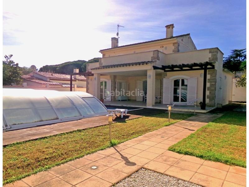 Foto 35acc2d2-3c80-46a3-8f2e-5261f65e3626. Chalet barcelona 82b en Riells Escala (L´)