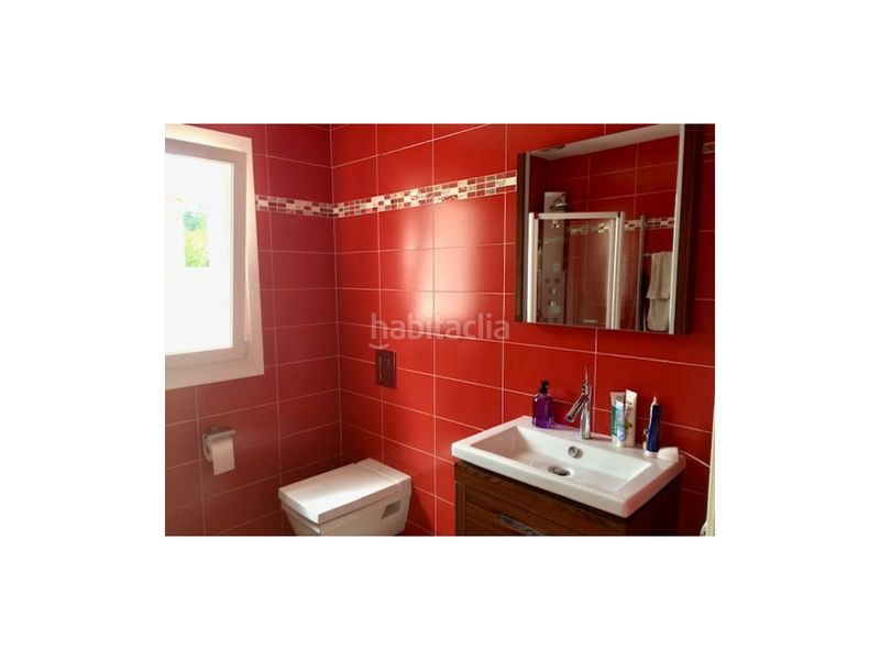 Foto 4b23820a-c29d-4bfe-8a25-a8088cecc0b2. Chalet in calle barcelona 82 in Riells Escala (L´)