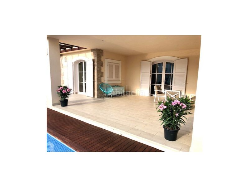 Foto e676c8fe-9683-4a68-b74c-524b8c70318a. Chalet in calle barcelona 82 in Riells Escala (L´)