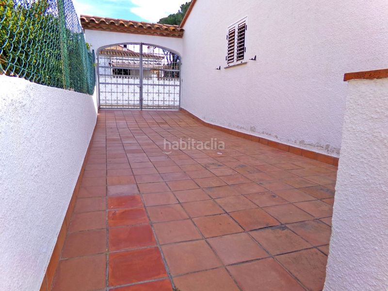 Foto 43132222-bfa0-4641-bdf8-4d569fc68aff. Casa a calle puig a Riells Escala (L´)