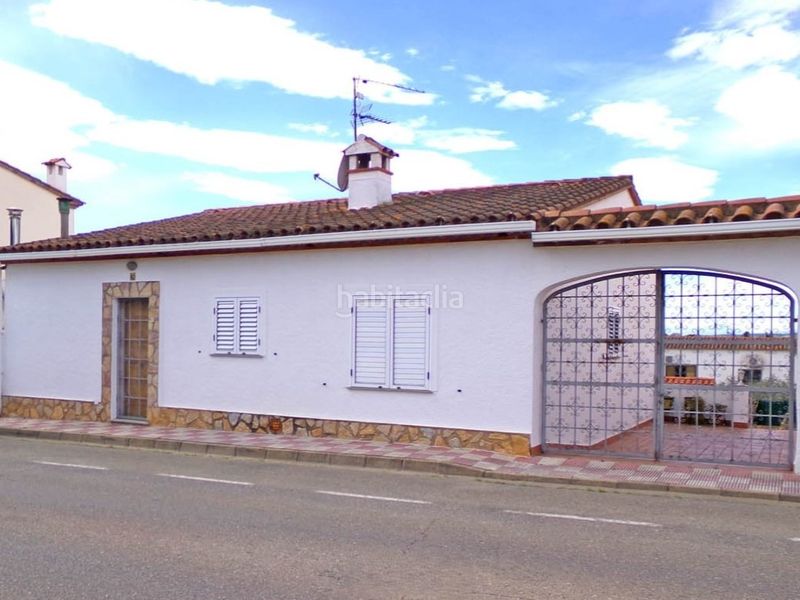 Foto 7d391907-a3a0-4574-90ea-552a5222db39. Casa a calle puig a Riells Escala (L´)