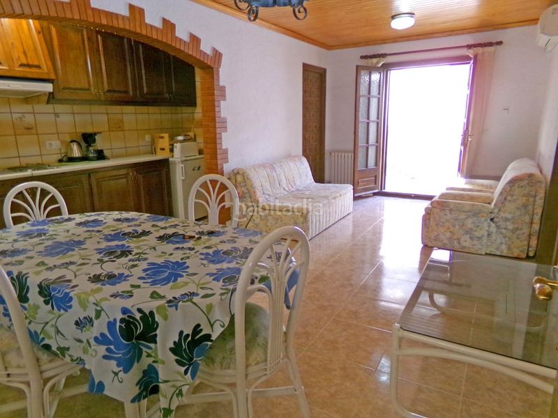 Foto e5f7583b-c5ea-4ec9-a8de-b59e48c59d52. Casa a calle puig a Riells Escala (L´)