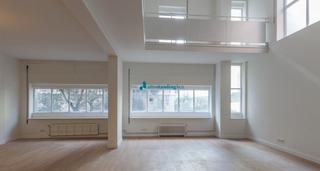 Rent Office space in Carrer de muntaner 344. Luminosa