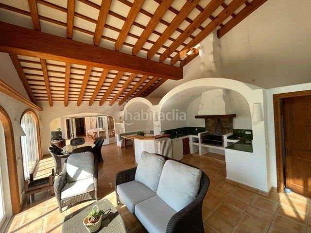 Foto 1a0f0d20-5088-4f99-85ca-eb25d0cc34c7. Casa amb calefacció aparcament piscina a Es Mercadal poble Es Mercadal