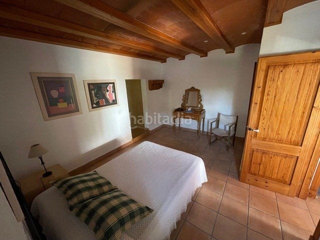 Foto 1f35edb0-9e54-416b-b599-94bf1858c879. Casa amb calefacció aparcament piscina a Es Mercadal poble Es Mercadal