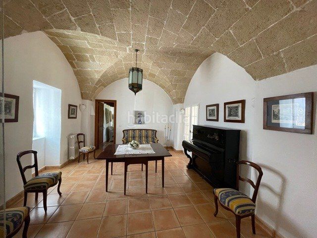 Foto ecd79170-4274-4e27-9ed9-a01a1f12446d. Casa amb calefacció aparcament piscina a Es Mercadal poble Es Mercadal