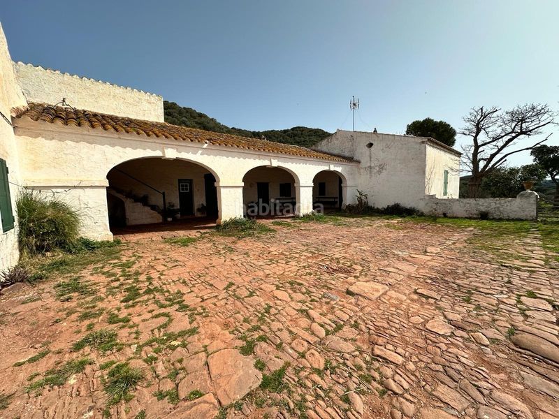 Foto d3121131-dd67-436d-81d2-9506bc7c3d1c. Casa amb aparcament a Ferreries poble Ferreries