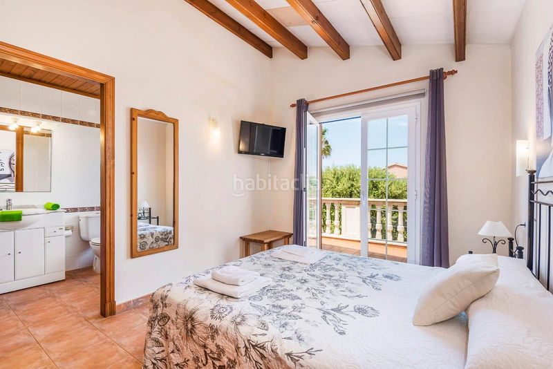 Foto cdba5a07-408b-4ac8-8ab8-eefdfbec4e55. Xalet amb calefacció aparcament piscina a Cala Blanca Ciutadella de Menorca
