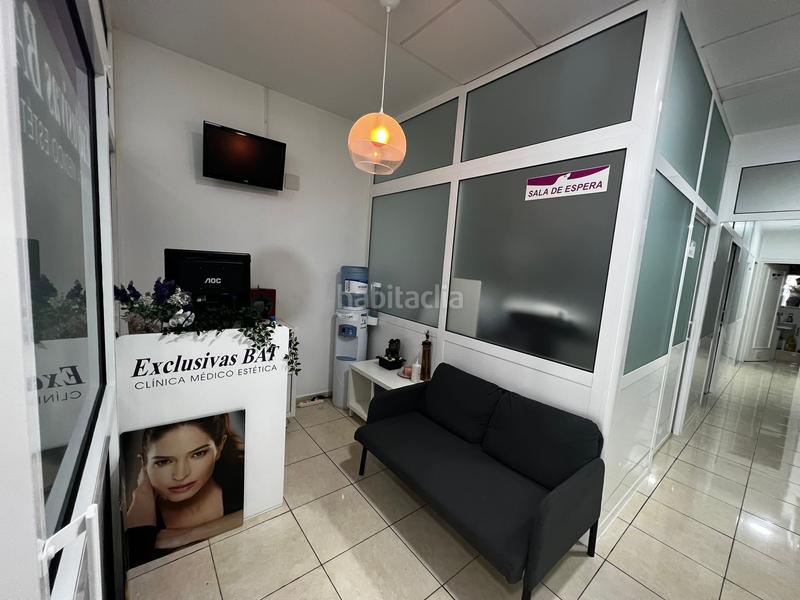 Foto d737f079-3388-4b96-8ac4-0813cccfc886. Locale commerciale in El Bajondillo Torremolinos