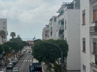 Pis a Calle de la cruz 50. Apartamento de 2 dormitorios en la zona peatonal de torremolinos