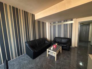 Apartament  Avenida isabel manoja. Amplio apartamento de 1 dormitorio en el centro de torremolinos