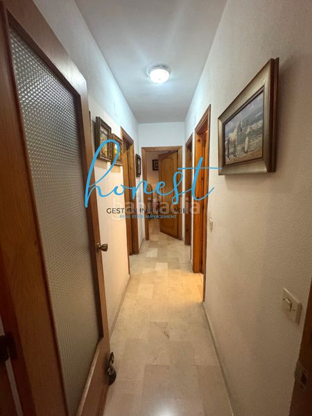 Foto 5a3f9e8d-c64f-4c1c-ad37-422402d91427. Pis amb aparcament piscina a El Bajondillo Torremolinos