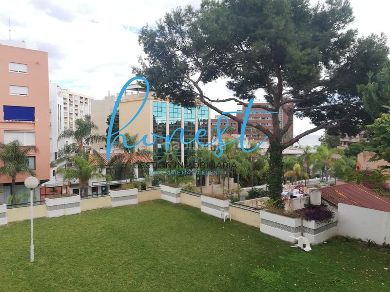 Foto 6a1ab660-d76d-40ac-95a2-d187c772b916. Pis amb aparcament piscina a El Bajondillo Torremolinos