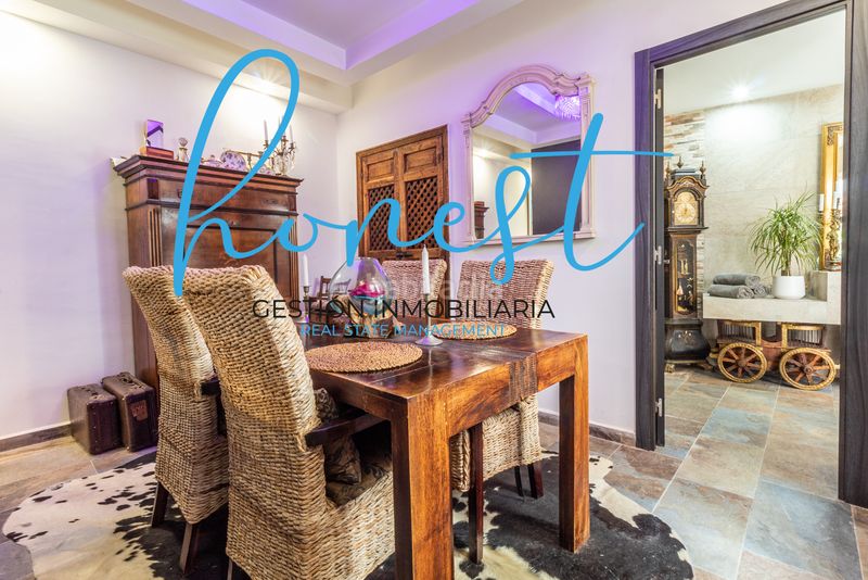 Foto 404bf7be-bd3d-4aae-811b-89582845009c. Casa amb aparcament a Calvario Torremolinos