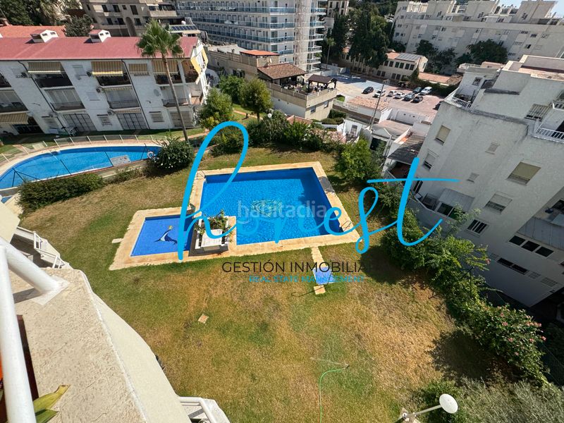Foto a1b2329e-7694-4dcf-90b7-4a33889746d0. Àtic amb piscina a Montemar Torremolinos