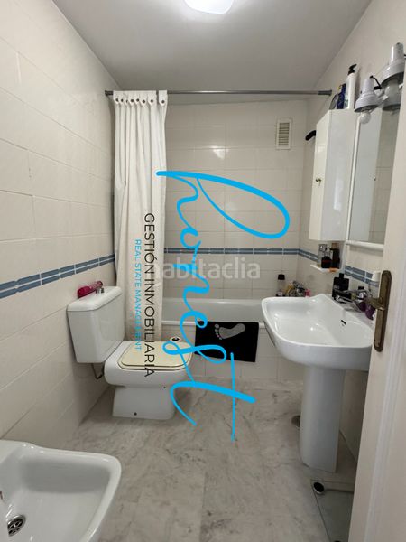 Foto d09168fd-ad9c-41a7-94ac-7663f2ea1939. Àtic amb piscina a Montemar Torremolinos