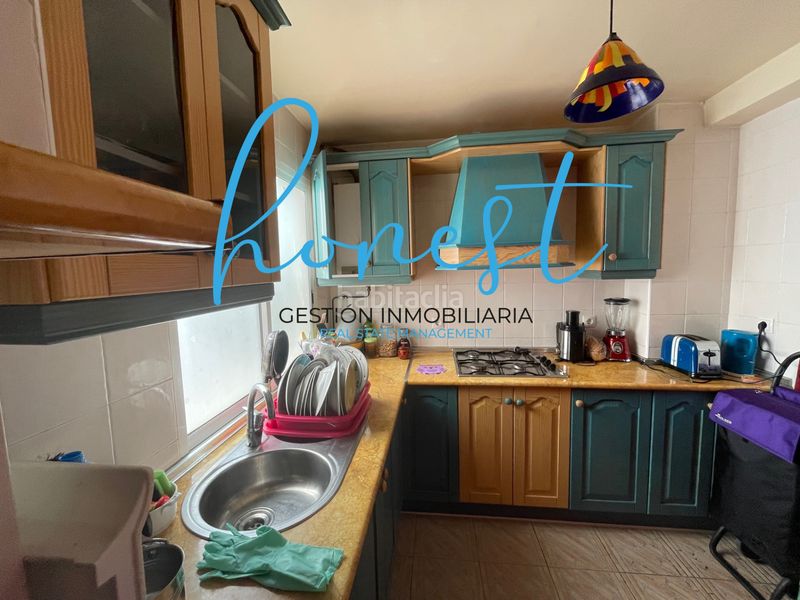 Foto 1fdd1632-da37-4477-baea-21ff2b0389be. Casa adossada amb xemeneia piscina a Playamar - Benyamina Torremolinos