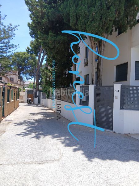 Foto f672a7b3-7b8e-45de-b5b9-6a1f88e35995. Pis amb aparcament a El Bajondillo Torremolinos