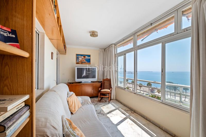 Foto d8115007-030e-4edc-98f6-8133296cc075. Piso  en primera línea de playa en Parque Ayala - Jardín de la Abadía - Huelín Málaga