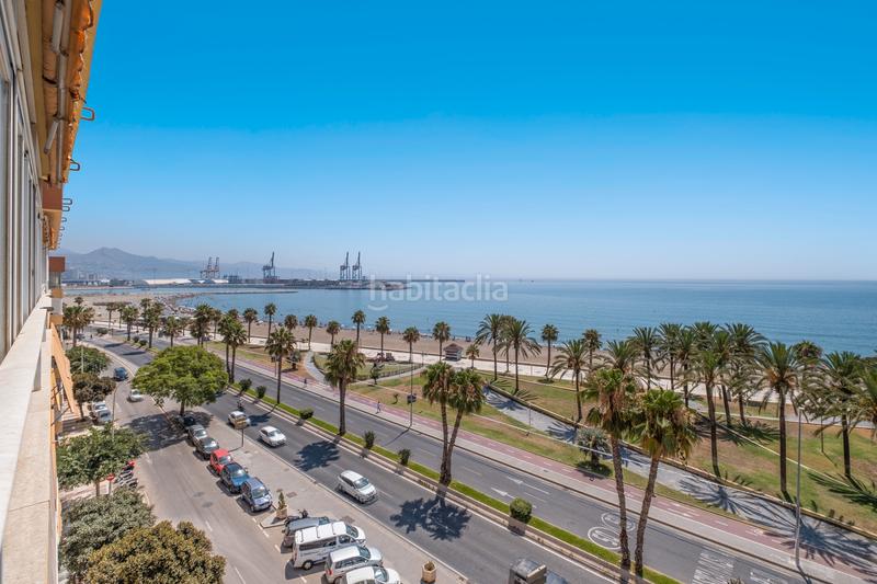 Foto f6d9bc98-881e-49f9-ac10-0c5e3ca604c1. Piso  en primera línea de playa en Parque Ayala - Jardín de la Abadía - Huelín Málaga