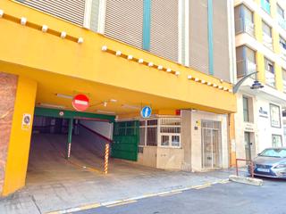 Aparcament de moto  Calle puerto. Venta de plaza de garaje para motos calle puerto – la malagueta