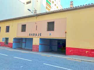 Aparcament cotxe  Calle lvaro de bazn