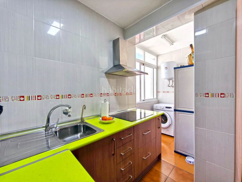 Foto 6e685fb2-6e5c-47e8-a671-3d2973bb37aa. Piso en Carranque - Haza Cuevas Málaga