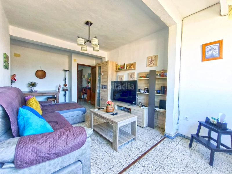 Foto c330b410-2b0a-42ca-8acb-0d8ff3c3ade4. Piso en Carranque - Haza Cuevas Málaga