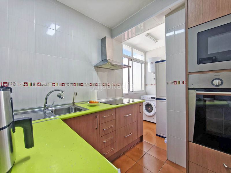 Foto ebd256d4-ffa9-4567-8141-ea0c75b6e027. Piso en Carranque - Haza Cuevas Málaga