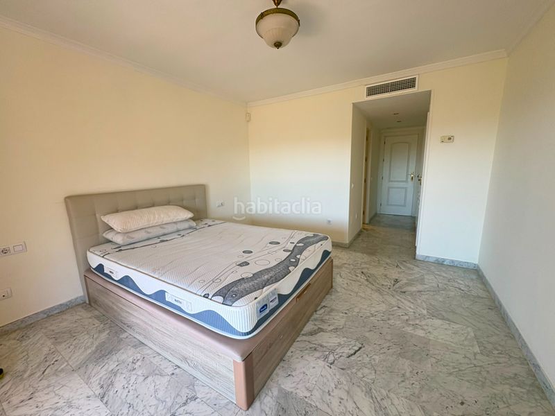 Foto c3d7f861-5696-4cbb-91cd-57ce602a1437. Rent flat with parking pool in Miraflores del Palo Málaga