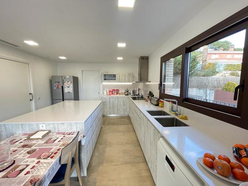 Foto b4e50119-6131-45af-8a9f-a7dce6a2ab29. Chalet preciosa casa con jardín en Urbanitzacions Sant Pol de Mar