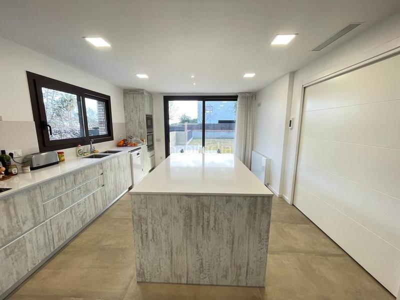 Foto cc002419-754d-45e7-9a69-0eae92701ac4. Chalet preciosa casa con jardín en Urbanitzacions Sant Pol de Mar