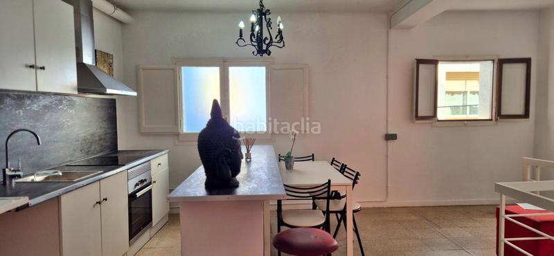 Foto 1a0daa1c-25a5-46b3-9571-4c610e799611. Edificio  tipo casa con aparcamiento o comercio en Mataró
