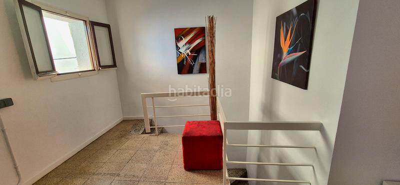 Foto bd57e2ee-8a81-4f8b-8ba1-36a8e24721e5. Edificio  tipo casa con aparcamiento o comercio en Mataró