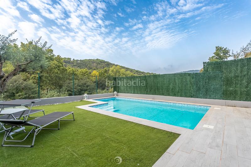 Foto 497ee93b-e7bb-431f-b10f-2a1d09ee2e82. Chalet casa con piscina en el pueblo en Dosrius poble Dosrius