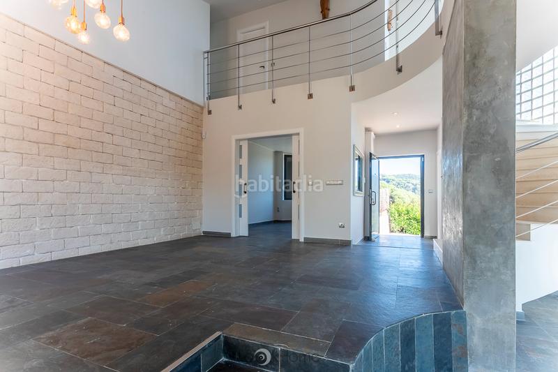 Foto 1aeae95a-1b32-4cc0-8890-a71870c1caa3. Casa amb xemeneia calefacció aparcament a Can Massuet del Far Dosrius