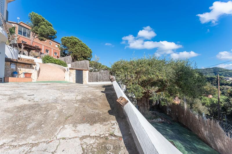 Foto 8043135c-53c4-48fc-a948-33c1629c7cf6. Casa amb xemeneia calefacció aparcament a Can Massuet del Far Dosrius