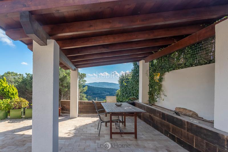 Foto 80a07506-86f6-4b7a-a88b-e5074c994b62. Casa amb xemeneia calefacció aparcament a Can Massuet del Far Dosrius