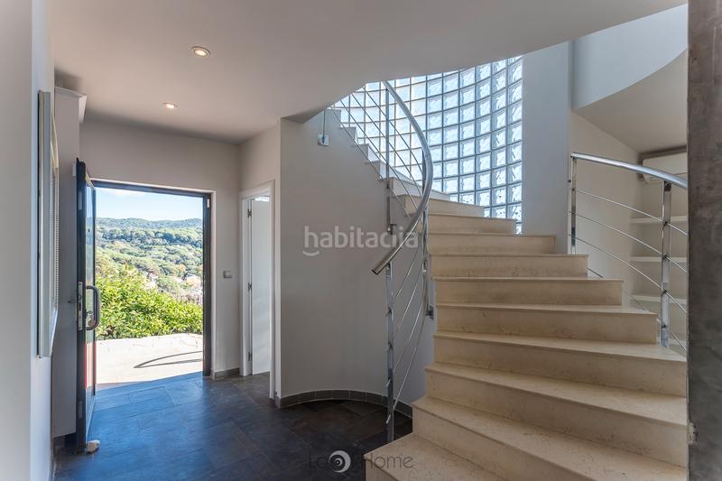 Foto c56cfd3c-462e-4dc6-bdbd-8d4708472899. Casa amb xemeneia calefacció aparcament a Can Massuet del Far Dosrius